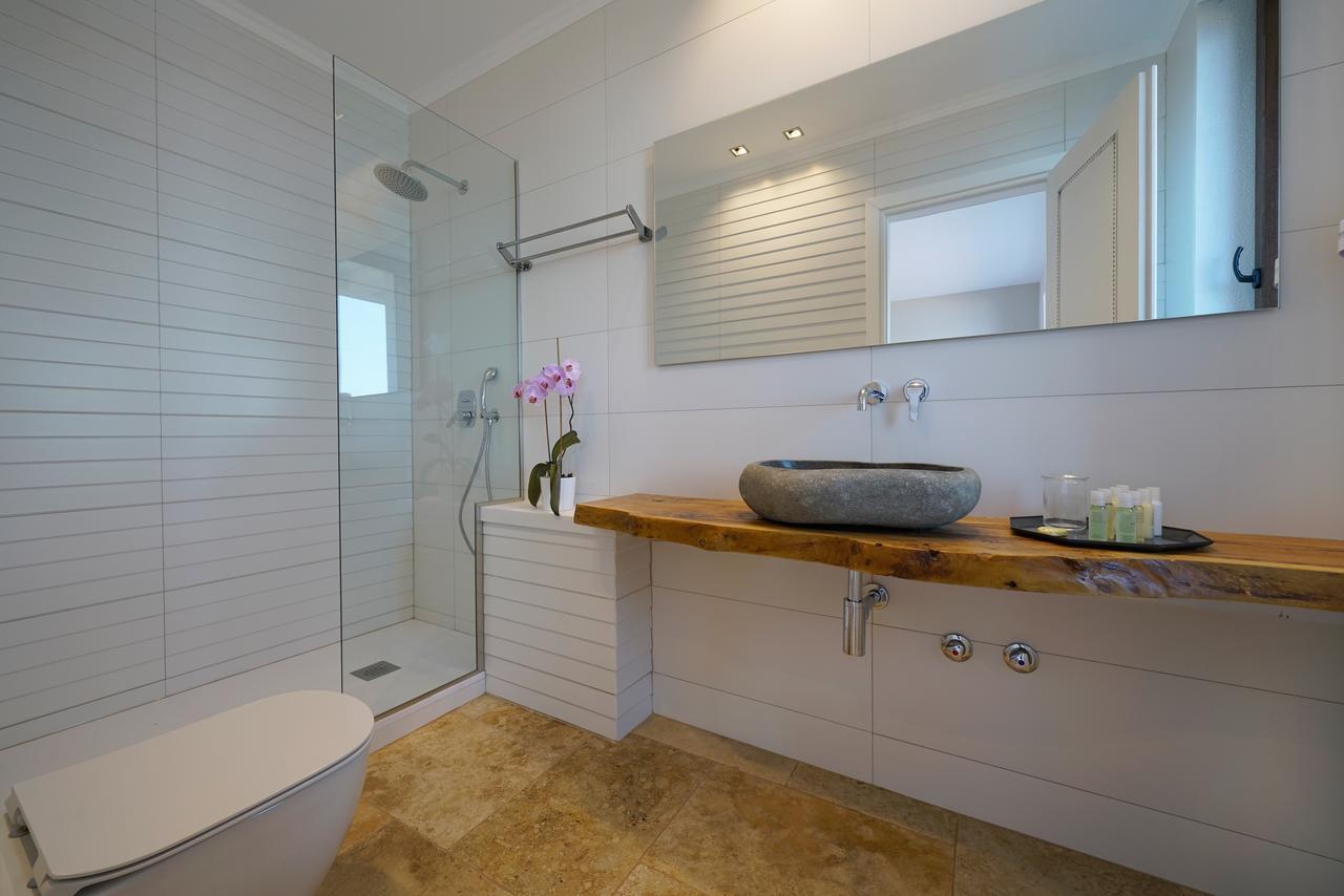 Agorastos Suites Койнира Екстериор снимка