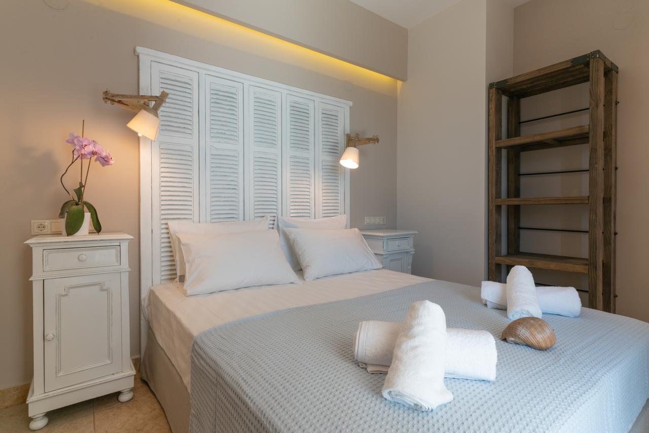 Agorastos Suites Койнира Екстериор снимка