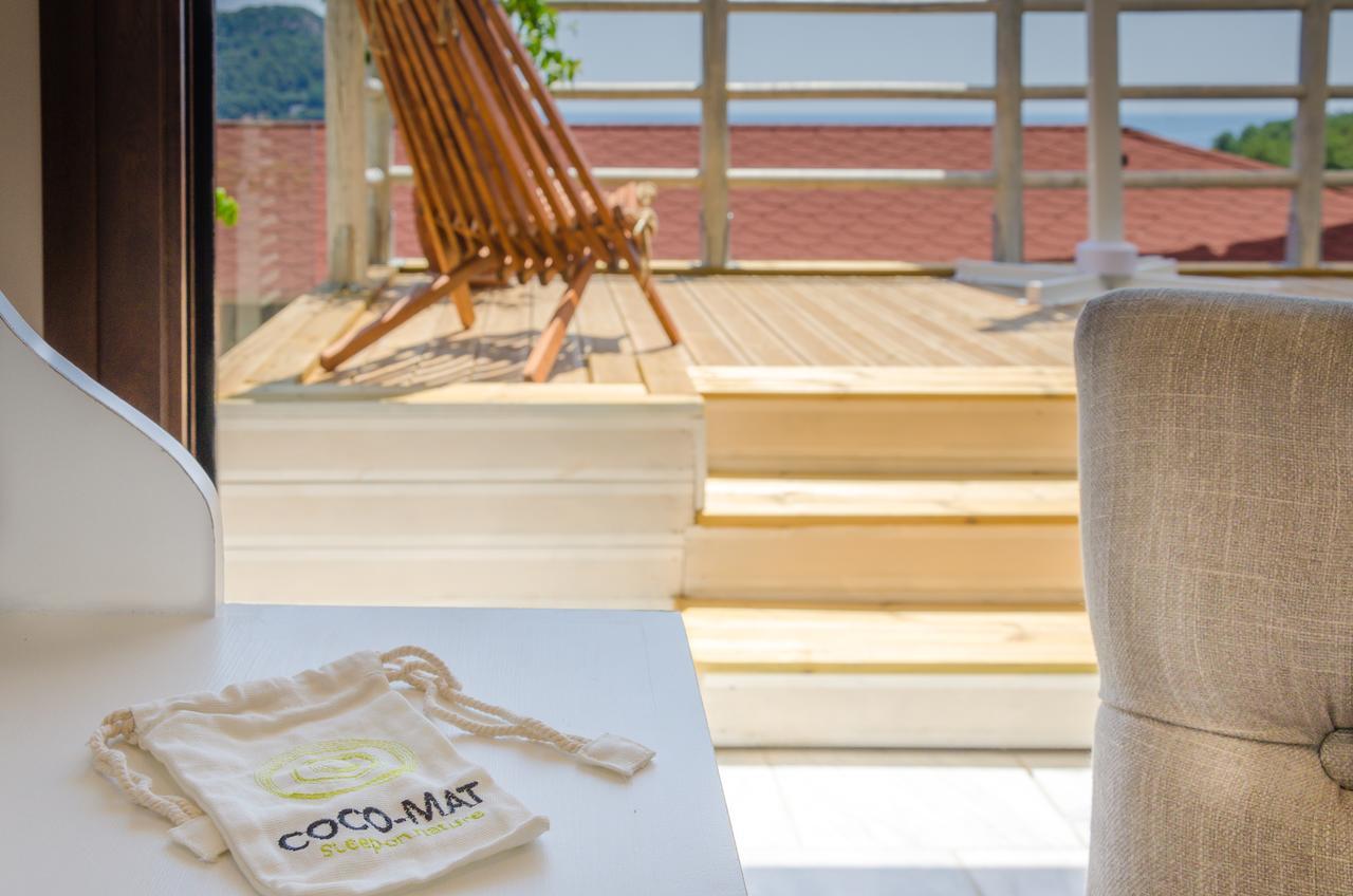Agorastos Suites Койнира Екстериор снимка